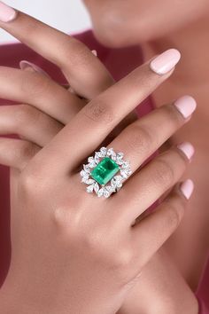 925 sterling silver ring with white Swarovski zirconia and octogen shaped man-made emerald embellishments. - Aza Fashions Rings Green, Paris Jewelry, Jewellery Rings, Types Of Rings, Aza Fashion, 925 Sterling Silver Ring, Online Jewelry, Sterling Silver Ring, Silver Color