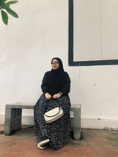 Knitwear Outfit Hijab, Plus Size Hijab Fashion, Ootd Big Size, Plus Size Hijab, Fake Acc, Knitwear Outfit, Hijab Outfits