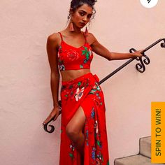 Lulus 2 Peice Flowy Maxi Skirt With Top Long Floral Dress, Red Two Piece, Mode Hippie, Honeymoon Outfits, Floral Dress Casual, Red Dress Maxi, Outfit Trends, Ladies Dress Design, Vacation Outfits