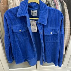 Beautiful Blue Blue Button-up Outerwear With Pockets, Blue Winter Tops With Pockets, Zara Blue Winter Outerwear, Blue Long Sleeve Outerwear For Spring, Spring Long Sleeve Blue Outerwear, Blue Button-up Outerwear, Casual Blue Outerwear For Spring, Blue Spring Outerwear With Button Closure, Zara Parka