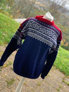 The traditional Norwegian Marius sweater handmade with 100% wool in whatever colors you want. Please let me know your desired size and colors at checkout. Also available for women Traditional Winter Knitted Sweater, Traditional Wool Sweater For Fall, Traditional Knitted Fall Sweater, Traditional Knitted Sweater For Fall, Traditional Wool Long Sleeve Sweater, Traditional Long Sleeve Wool Sweater, Traditional Long Sleeve Winter Sweater, Sweater Handmade, Wool Gifts