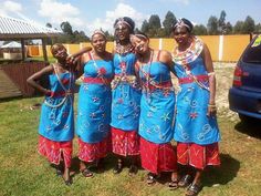 Beatiful Maasai girls Art Outfit, Shweshwe Dresses, African Jewelry, African Wedding