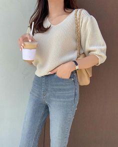 Casual Spring Outfits Petite, College Chic Outfits, Western Tops For Women Classy, Western Wear Outfits, Casual College Outfits, Korean Casual Outfits, Outfit Vintage, Style Hijab, Trendy Dress Outfits