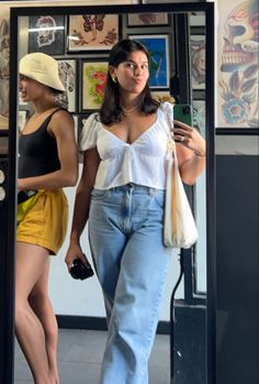 Spring Outfits Midsize 2023, Tops For Midsize, Spring Outfits Formal, Aesthetic Summer Outfits Midsize, First Date Outfit Casual Summer Plus Size, Outfit Inspo Summer Casual Plus Size, Summer Curvy Outfits 2023, Mid Size Clothing, Midsize Fashion Jeans