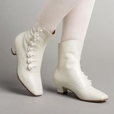 Category:Boots; Upper Materials:PU; Season:Spring   Fall,Winter; Heel Type:Kitten Heel; Gender:Women's; Style:Elegant,Fashion,Bohemia,Comfort,Vintage; Heel Height(inch):1-2; Outsole Materials:Rubber; Occasion:Outdoor,Club,Daily,Party; Closure Type:Lace-up; Pattern:Solid Color; Listing Date:10/26/2023; 2023 Trends:Heel Boots,Plus Size,Brogue Fitted Lace-up Winter Booties, Fitted Lace-up Boots With Round Toe For Winter, Fitted Fall Booties With Closed Toe, Fitted Closed Toe Booties For Fall, Fitted Almond Toe Mid-calf Winter Boots, Formal Winter Lace-up Boots With Closed Toe, Formal Lace-up Boots For Winter With Closed Toe, Formal Closed Toe Lace-up Boots For Winter, Formal Closed Toe Lace-up Winter Boots