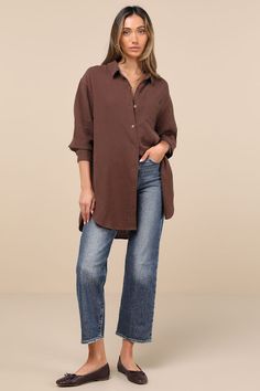 Everyone can totally tell how stylish you're looking today with the Lulus Easy To See Dark Brown Oversized Button-Up Top! Lightweight, crinkly woven cotton fabric forms a collared neckline and long sleeves with drop shoulders and button cuffs. The oversized, button-up bodice has a single patch pocket at the chest and ends at a notched rounded hem. Fit: This garment fits true to size. Length: Size medium measures 33" from shoulder to hem. Bust: Great for any cup size. Waist: Not Fitted - comforta Fall Collared Blouse With Buttoned Pockets, Fall Cotton Blouse With Placket, Fall Daywear Blouse With Buttoned Pockets, Cotton Blouse With Placket For Fall, Effortless Fall Blouse With Button Closure, Relaxed Fit Blouse With Buttoned Pockets For Fall, Effortless Blouse With Button Closure For Fall, Effortless Collared Fall Blouse, Effortless Fall Blouse With Button Cuffs