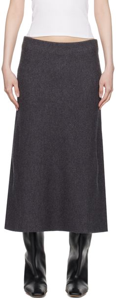 Find JIL SANDER Gray Wool Midi Skirt on Editorialist. Wool melton skirt. · Elasticized waistband · Zip closure at back Supplier color: Ash grey Wool Skirt Outfit, Fall Nyc, Midi Skirt Outfit, Mid Length Skirts, Wool Skirts, Ash Grey, Wardrobe Style, Jil Sander, Work Fashion