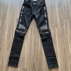 Black Bandana Detailed Amiri Denim Jeans Brand New With Added Silver Zipper Detail. Luxury Denim Jeans For Streetwear, Designer Fitted Black Jeans, Designer Black Bottoms For Streetwear, Amiri Jeans, Black Bandana, Silver Zipper, Zipper Detail, Jeans Brands, New Color