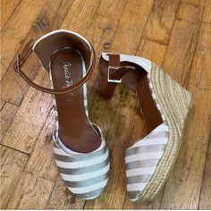 New Size 7 White Silver, Wedge Sandals, Women's Shoes Sandals, Shoes Sandals, Adjustable Straps, Wedges, Size 7, Women Shoes, Sandals