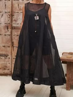 Long Tutu, Streetwear Dress, Cotton Slip, Leisure Fashion, Midi Dress Summer, Dress Cover, Fashion Seasons, Mode Inspiration, Looks Style