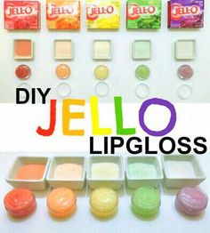 there are many different types of jellos in the box