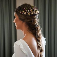 Disney Wedding, Grow Out, Pretty Hairstyles, Different Styles, Wedding Hairstyles, Style Me, Curly Hair Styles, Hair Color