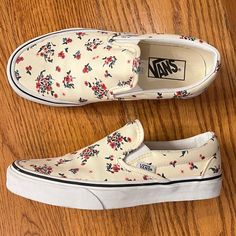 This Slip-On Vans Loafer Has An Ivory Canvas Upper With A Flower Print, A Cushioned Collar And Branded Insole For Support And Comfort. The Signature Waffle Tread Of Vans Rubber Outsole Provides Flexibility And Grip. There Is The Vans Label On The Heel Plus A Vans Logo Tag On The Outer Side Seams. Nwot Size 6.5 #Petfree #Smokefree Vans Floral, Vans Slip On Shoes, Vans Logo, Vans Slip On, Logo Tag, Womens Vans, Flower Print, A Flower, Slip On Shoes