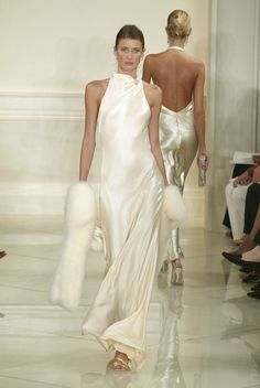 ralph lauren ss 2005 Ralph Lauren Wedding Dress, Wedding Dresses 90s, Runway Wedding Dress, Ralph Lauren Fashion Show, Ralph Lauren Runway, 90s Ralph Lauren, Ralph Lauren Dress, Bridal Couture, Dream Dress