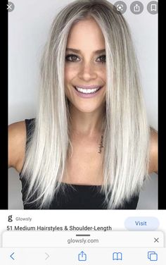 Platinový Blond, Platinum Hair Color, Platinum Blonde Hair Color, Shoulder Hair, Haircut Styles, Platinum Hair, Shoulder Length Hair Cuts, Hair Shades