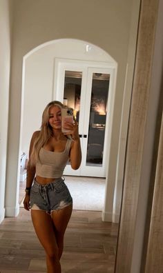 Cosy Outfits, Hot Summer Outfits, Foto Ideas Instagram, Simple Trendy Outfits, Cute Everyday Outfits, Casual Summer Outfit, Cute Simple Outfits, Cute Summer Outfits, Looks Vintage