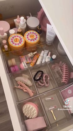 Pilates Essentials, Pilates Outfits, Pilates Fitness, Pink Pilates, Pilates Princess, Dekorasi Kamar Tidur, Skincare Organization, Pretty Skin Care, Room Makeover Bedroom