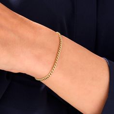 oval cable chain bracelet Formal Gold-plated Flexible Bracelets, Elegant Curb Chain Bangle, Elegant White Gold Curb Chain Bracelet, Elegant Everyday Cuban Link Bracelet, Elegant Gold Curb Chain Bangle Bracelet, Elegant 14k Gold Cuban Link Bracelet For Everyday Wear, Elegant Round Cuban Link Bracelet, Tarnish Resistant, Elegant Round Cuban Link Bracelet Tarnish Resistant, Elegant 14k Gold Curb Chain Bracelets