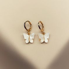 Not Used Minimalist White Jewelry For Spring, Delicate White Jewelry For Spring, Delicate White Spring Jewelry, White Dangle Jewelry For Spring, White Summer Jewelry For Everyday, Dainty White Earrings For Spring, White Hoop Earrings Summer Gift, White Hoop Earrings As Summer Gift, White Hoop Earrings For Summer Gift