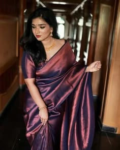 Saree Work, Saree Beautiful, Sari Design, Purple Set, Silk Saree Blouse Designs