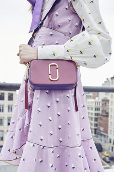 NEW INSPIRATION #howtochic #ootd #outfit Marc Jacobs Camera Bag, Street Couture, Marc Jacobs Snapshot Bag, Snapshot Bag, Marc Jacobs Purse, Marc Jacobs Handbag, Marc Jacobs Bag, Trending Handbag, Street Style Inspiration