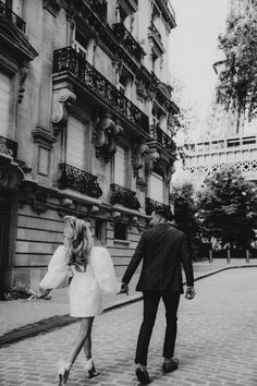 A couple holding hands during their couple photoshoot on the street of Paris Paris Couple Photoshoot, A Couple Holding Hands, Photoshoot In Paris, Paris Photoshoot, Paris Couple, Unedited Photos, Couple Holding Hands, City Of Love, Paris Love