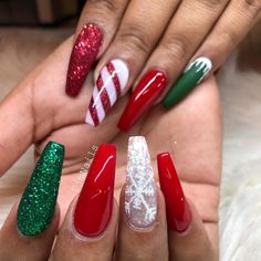 Holiday Nails Christmas, Candy Cane Nails, December Nails, Winter Nails Acrylic, Christmas Nails Easy, Nail Designs Valentines