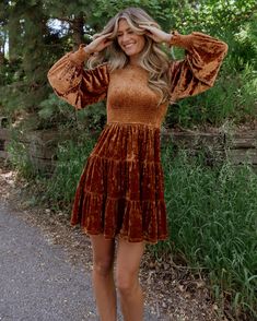 Got us spinning in our highest heels 💃 Shop all four enchanting colors of this dress ✨ Causal Velvet Dresses, Velvet V-neck Dress For Fall, Orange Velvet Mini Dress, Free People Velvet Dress, Free People Gold Velvet Dress, Highest Heels, Trendy Maxi Dresses, Chic Summer Dresses, Reception Dresses