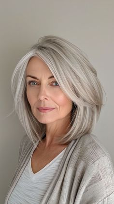 Perfect Curly Hair, Medium Hair Styles For Women, Haircuts For Medium Length Hair, Short Silver Hair, Gorgeous Gray Hair, Grey Hair Inspiration, Layered Haircuts For Medium Hair, Long Gray Hair, Hair Affair