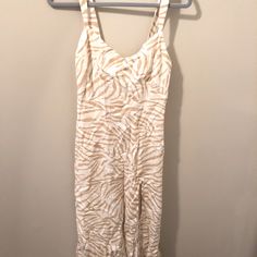 This Is A White And Beige Patterned Midi Dress From Zara. It Is V-Neck And Has A Slit. It’s A Perfect Lightweight For The Spring Or Summer Time. It’s Linen And Very Comfortable. It’s New With Tags. The Dress Is A Small And Fits True To Size. Patterned Midi Dress, White And Beige, Zara White, White Beige, Zara Dresses, Cream White, Summer Time, Colorful Dresses, The Dress