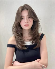 Soft Layers Medium Hair Curtain Bangs, Asian Haircuts Female, Oval Face Haircuts, Hair Inspiration Long, Layered Haircuts For Medium Hair, Long Brown Hair