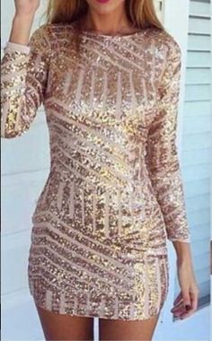 Sparkly Dress Outfit, Short Graduation Dresses, Sequin Dress Short, Eve Outfit, New Years Eve Outfits, Short Cocktail Dress, Sparkly Dress, Prom Dresses With Sleeves, Prom Dresses Long With Sleeves