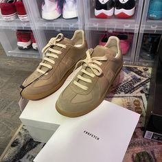 Men’s Us 9 Uk 42 Brand New , Never Worn I Have Farfetch Receipt Included For Proof Of Authenticity Maison Margiela Replica Sneakers Outfit, Margiela Tabi Sneakers, Maison Margiela Replica Sneakers, Maison Margiela Shoes Sneakers, Margiela Gats, Maison Martin Margiela Shoes, Margiela Shoes, Martin Margiela, Designer Sneakers