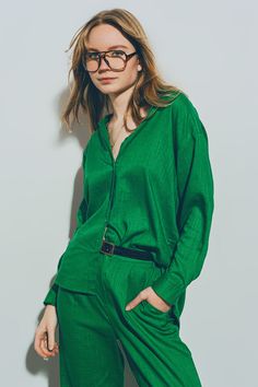 Subcategory: Blouse. Collar: Polo collar. Sleeves: Long Sleeves. Fit: Relaxed fit. Style: Tailored. Fabric: Cotton. Zipper: Button placket. runs true to size. S. 100% Cotton Rayon Blouse, Loose Fit Shirts, Fitted Blouses, Stylish Blouse, Easy Dressing, Green Shirt, Polo Collar, Green Cotton, Fit Style