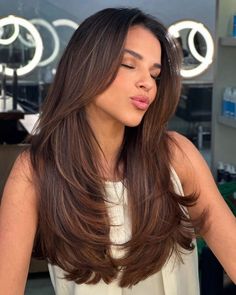 Straight Wavy Hair, Hair Inspiration Long, Brunette Balayage Hair, Long Brown Hair