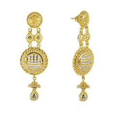 Elevate your wedding ensemble with this elegant 22k gold necklace and earrings set by Virani Jewelers. Crafted with precision and adorned with intricate beaded details, this multi-tone gold bridal jewelry set exudes sophistication and charm. Embrace the beauty of Indian gold jewelry craftsmanship and make a statement of refined taste with this stunning gold set.Features• 22k yellow gold• 22k white gold• Filigree• BeadingNecklace Specifications:• Minimum Width - 1.75 millimeters• Maximum Width - Ornate Gold Dual-tone Earrings, 22k Gold Dual-tone Jewelry For Wedding, Dual-tone 22k Gold Wedding Jewelry, Traditional Yellow Gold Chandelier Earrings For Wedding, 22k Gold Chandelier Earrings With Intricate Design For Wedding, Wedding Chandelier Earrings In 22k Gold With Intricate Design, Bollywood Style Dual-tone Gold Jewelry Sets, Dual-tone Yellow Gold Wedding Jewelry, Gold Dual-tone Wedding Jewelry