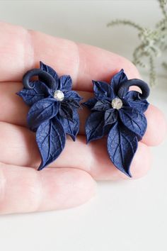 Pair of Hand Sculpted navy blue Earrings. Polymer clay artisan earrings with dark blue leaves. Dark Blue Earrings, Navy Blue Earrings, Polymer Clay Embroidery, Leaves Earrings, Unique Gifts For Mom, Polymer Clay Jewelry Diy, Polymer Jewelry, Polymer Clay Necklace, Clay Jewelry Diy