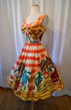 1950's hand painted Mexican dress 1950's Dresses, Vintage Mexican Dress, Vintage Fashion 50s, Mexican Vintage, Summer Sun Dress, Tea Dresses, 1950's Dress, Fashion 50s, Look Summer