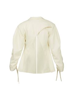 Milky white suit jacket with a cut back. Loose style.Material - 50% cotton, 50% polyester.Lining - silk substitute.Care - Dry clean.Measurements:XS - Bust(cm):80-82; Waist(cm):63-64; Hips(cm):87-89.S - Bust(cm):83-84; Waist(cm):65-66; Hips(cm):90-92.M - Bust(cm):88-90; Waist(cm):68-70; Hips(cm):94-96.L - Bust(cm):92-94; Waist(cm):74-76; Hips(cm):98-100.XL - Bust(cm):96-98; Waist(cm):78-80; Hips(cm):102-104.Those who are between sizes should order the larger size.For reference:Measurements of the White Fitted Structured Blazer, Tailored White Long Sleeve Tops, White Structured Blazer With Hidden Button Closure, White Tailored Tops For Work, Tailored White Tops For Work, Fitted White Blazer For Office Wear, Cotton Long Sleeve Blazer For Office, White Tailored Blazer For Office, Cream Fitted Long Sleeve Blazer