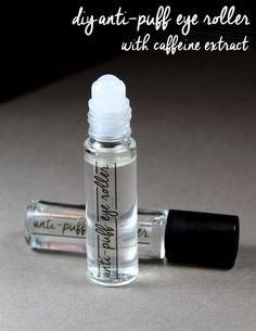 Beauty hack for puffy under eye. Try this simple beauty tip to get rid of your puffy under eyes with this natural rollerball beauty recipe with caffeine extract! Create this easy DIY anti-puff eye roller with just three simple ingredients to help calm and soothe your tired and puffy eyes and reduce under eye bags! A simple natural herbal remedy for puffy eyes and under eye bags. Eye Roller, Under Eyes, Health Recipes, Diy Beauty Recipes, Under Eye Bags, Anti Aging Tips, Diy Body, Skin Care Recipes, Puffy Eyes