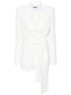 white linen blend slub texture bow detailing layered details notched lapels shoulder pads long sleeves faux buttoned-cuff sleeves chest welt pocket two front flap pockets full lining front button fastening White Linen Blazer With Lapel Collar, White Linen Outerwear For Business, Elegant White Linen Outerwear, Chic White Blazer With Hidden Button Closure, Chic White Blazer With Hidden Buttons, White Linen Outerwear For Office, Chic Linen Business Blazer, Chic Linen Blazer With Hidden Button Closure, Chic Linen Blazer For Business