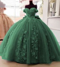 Quinceanera Dresses 3D Floral Applique Off Shoulder Sweet 16 Gowns With Big Bow | eBay Dark Green Quinceanera Dresses, Sweet 16 Gowns, Burgundy Quinceanera Dresses, Blue Lace Prom Dress, Quince Stuff, Green Quinceanera, Ball Gown Quinceanera Dresses, Quince Themes, Green Quinceanera Dresses