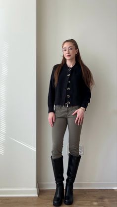 Styling green pants! I’m styling this casual outfit with tall black boots, black cardigan, black belt, and gold jewelry. Appropriate for school/college.