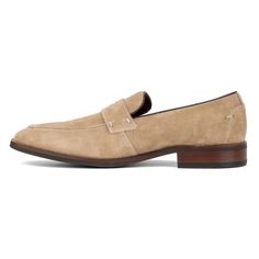 The Davis loafers, meticulously designed, bring a timeless flair to your ensembles. These classic almond toe dress shoes feature an iconic penny keeper strap, adding a sophisticated touch to any outfit. Crafted with attention to detail, the Davis loafers seamlessly blend elegance and comfort. Their versatile design makes them perfect for both formal and casual occasions, ensuring you always step out in style. Elevate your wardrobe with the enduring charm and quality of the Davis loafers. Mens Dress Loafers, Leather Work Boots, Steel Toe Work Boots, Dress Loafers, Closed Toe Shoes, The James, Casual Loafers, Dress Shoe, Casual Lace