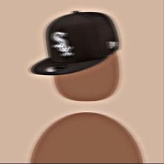 a baseball cap with the chicago white sox on it