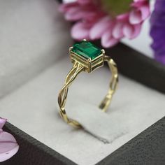 You deserve to own this beautiful Celtic emerald gemstone ring. Made by hand to your size and choice of finish. ✦ Gemstone Type - Lab grown Emerald ✦ Gemstone Cut - Octagon facet ✦ Gemstone Size - 7x5 ✦ Total Number of Gemstones - 1 ✦ Finish - 14k Gold Filled (Tarnish Resistant And Nickel Free) - also available in 925 sterling silver * For rings over size 11 please contact us for special pricing. * Custom made designs questions are welcome! ♢ Important information ✦ We are available for question Gemstone Ring Designs For Women, Rectangle Gemstone Ring, Celtic Emerald Ring, Green Stone Jewelry, Stone Ring Design, Emerald Stone Rings, Ring Rectangle, Rectangle Ring