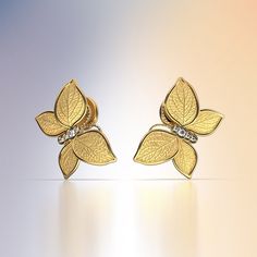 18K or 14K Gold Butterfly Earrings With Diamonds Explore a captivating range of Italian-crafted gold earrings inspired by nature, featuring elegant butterfly designs adorned with diamonds. Choose from 14k or 18k gold options by Oltremare Gioielli, showcasing exquisite craftsmanship and timeless beauty. The earrings feature wide and comfortable push back butterflies Ideal earrings for everyday elegance, a new talisman that will bring you luck and a good mood. The approximate weight is 3.2 grams p Gold Hallmarked Diamond Earrings, Gold Art Deco Earrings For Formal Occasions, Gold Diamond Earrings With Polished Finish Gift, Gold Screw Back Earrings For Formal Occasions, Art Deco Earrings With Polished Finish, Art Deco Yellow Gold Jewelry With Screw Back, Art Deco Yellow Gold Earrings For Anniversary, Formal Gold Screw Back Earrings, Art Deco Yellow Gold Anniversary Earrings