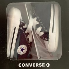 Baby Converse Crib Shoes Sz Us 1. Navy Blue Original Converse! Casual Blue Booties With Soft Sole, Baby Converse Shoes, Original Converse, Baby Glitter, Toddler Converse, Baby Converse, Sneakers Multicolor, Girls Converse, Velcro Sneakers