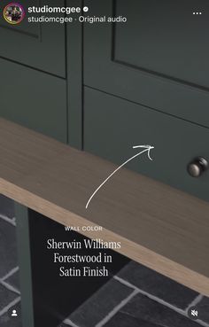 a close up of a counter top with an arrow pointing to the left