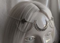 Simple Moon Head Chain - Etsy Silver Gothic Headpiece For Festivals, Silver Medieval Jewelry For Festivals, Fantasy Festival Jewelry Headband, Silver Bohemian Jewelry For Fantasy Events, Fantasy Festival Headband Jewelry, Bohemian Silver Headpieces As Gift, Head Peice, Handcrafted Handbags, Head Chain